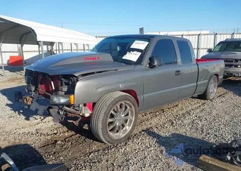 2004 Chevrolet Silverado 1500 Work Truck z USA, uszkodzony, nr VIN 1GCEC19X54Z304784